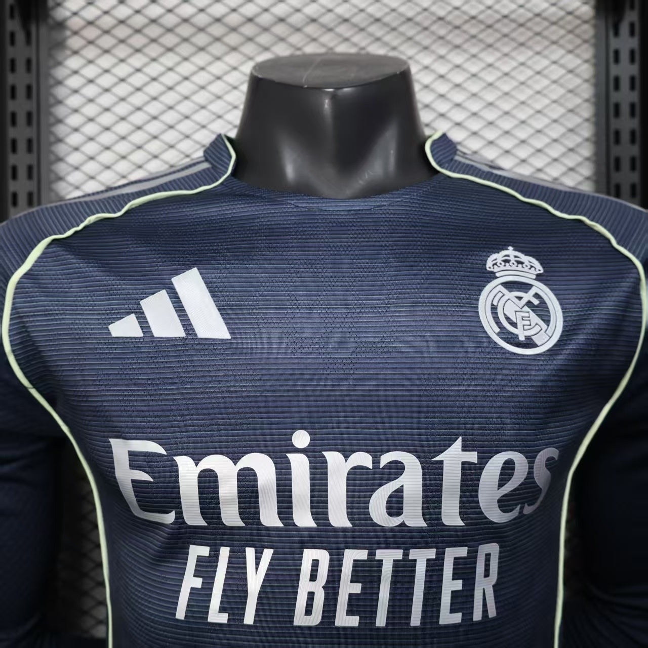 Real Madrid Away Jersey 2025/26 - Player Verison ( Long Sleeve )