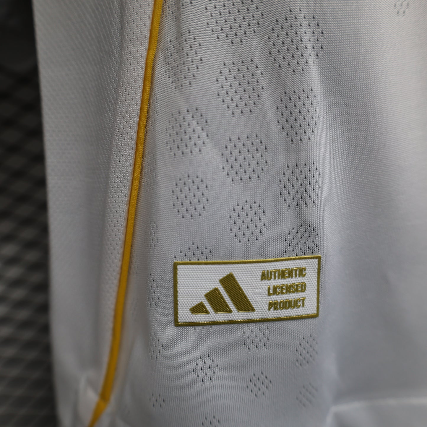 Real Madrid Home Jersey 2025/26 - Player Verison ( Long Sleeve )