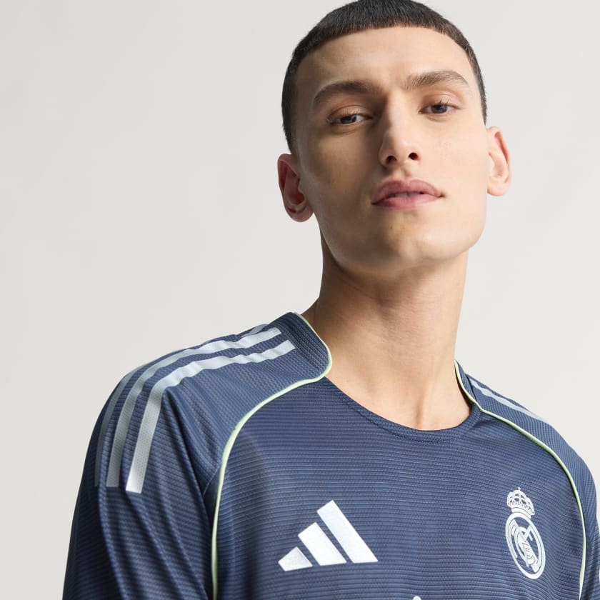 Real Madrid Away Jersey 2025/26 - Player Verison ( Long Sleeve )