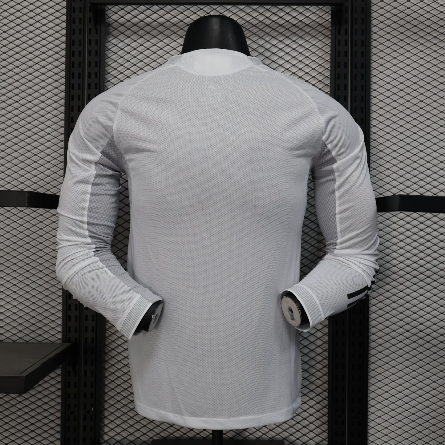 Real Madrid Home Jersey 2025/26 - Player Verison ( Long Sleeve )