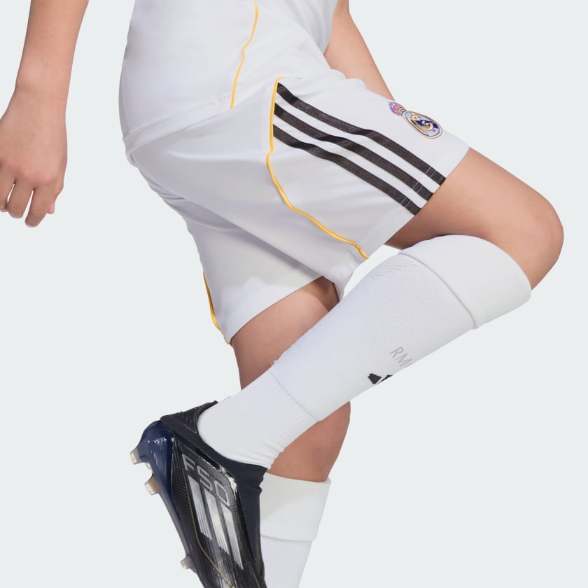 Real Madrid Home Kids Kit 2025/26 - #10 Mbappe Print