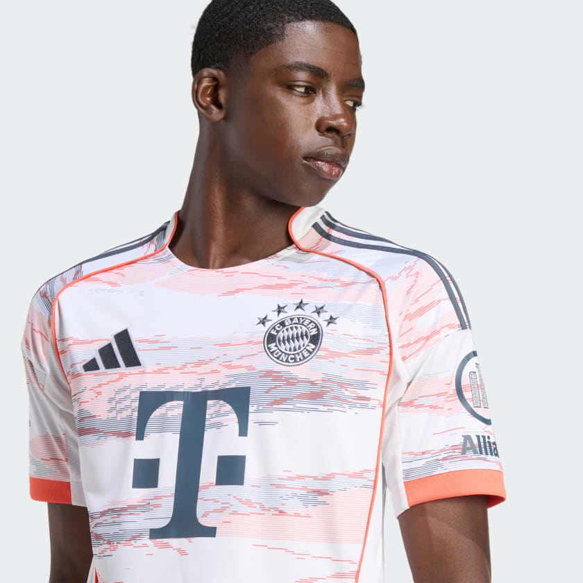 Bayern Munich Away Jersey 2025/26 - Fan Version