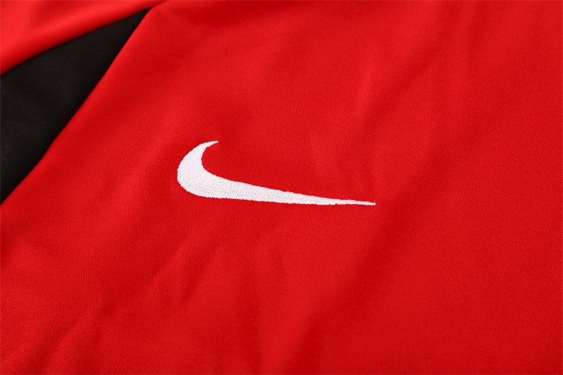 Manchester United 2002/03 Red Training Jacket
