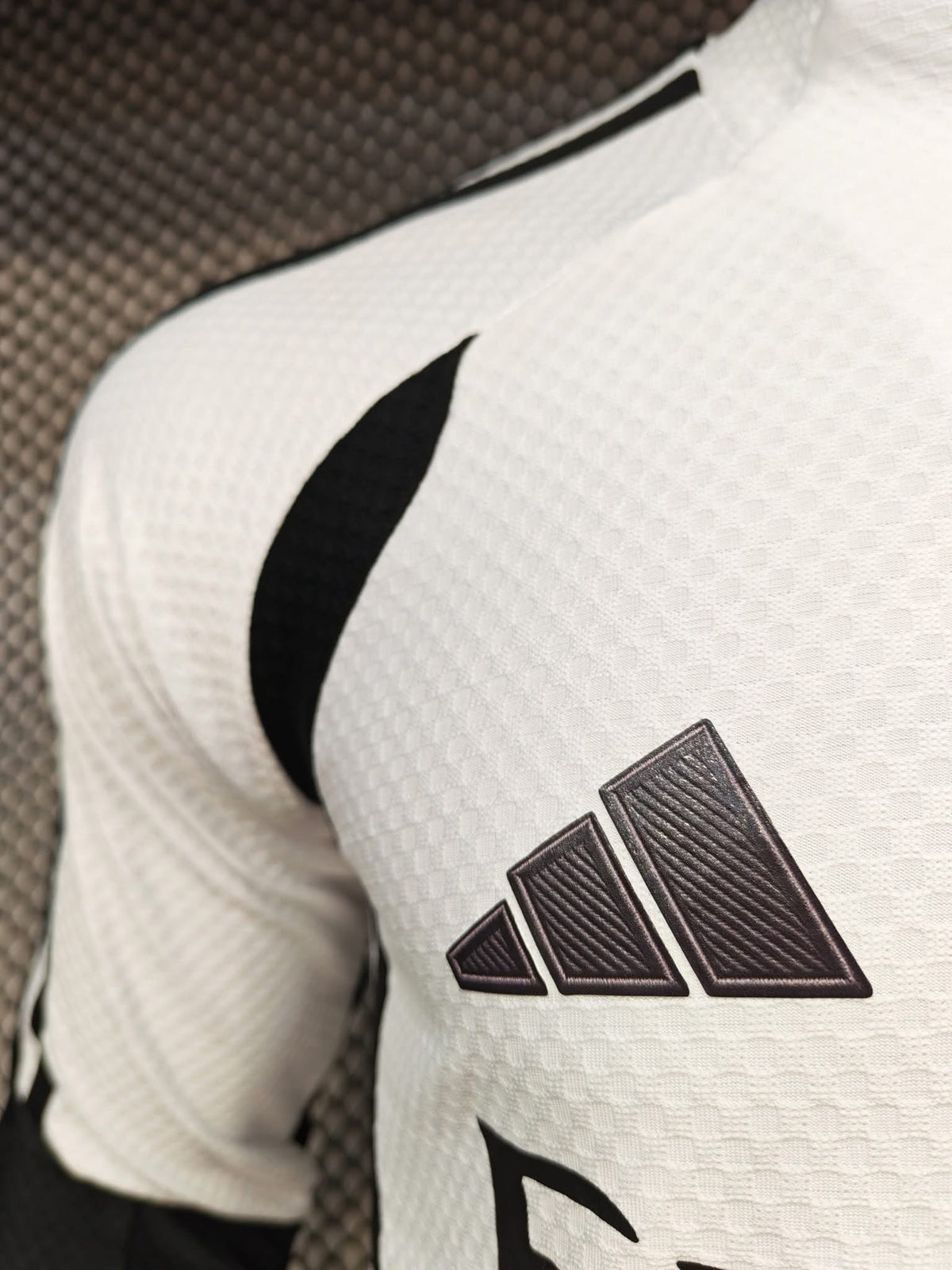 Real Madrid White 2026/27 - Premium Version