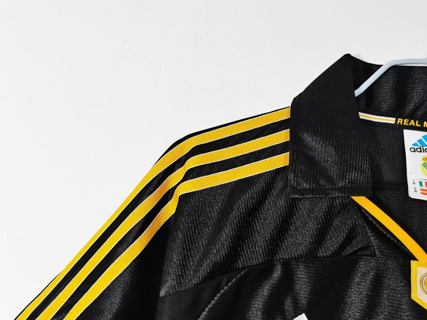 Real Madrid Away 1999/00 - Mirror Orginal Version