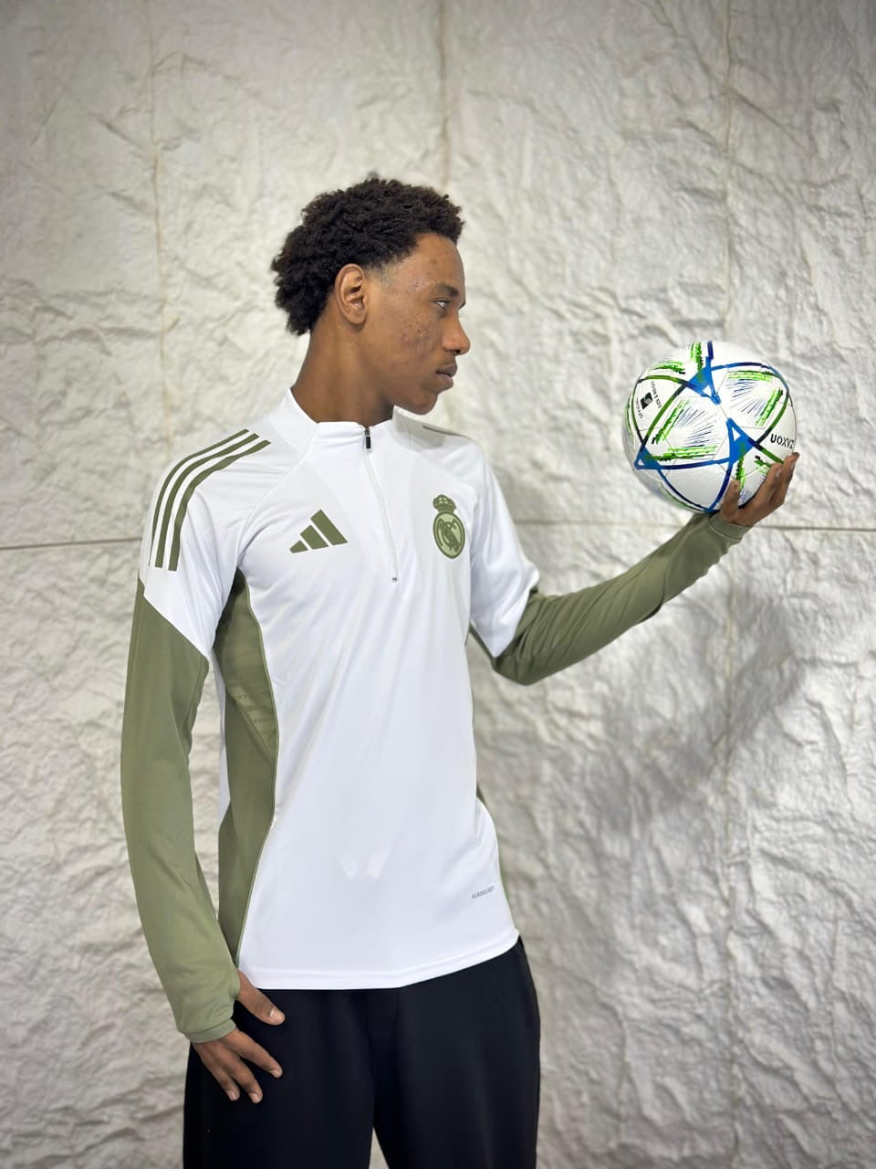 Real Madrid White Track 2025/26 - Premium Version