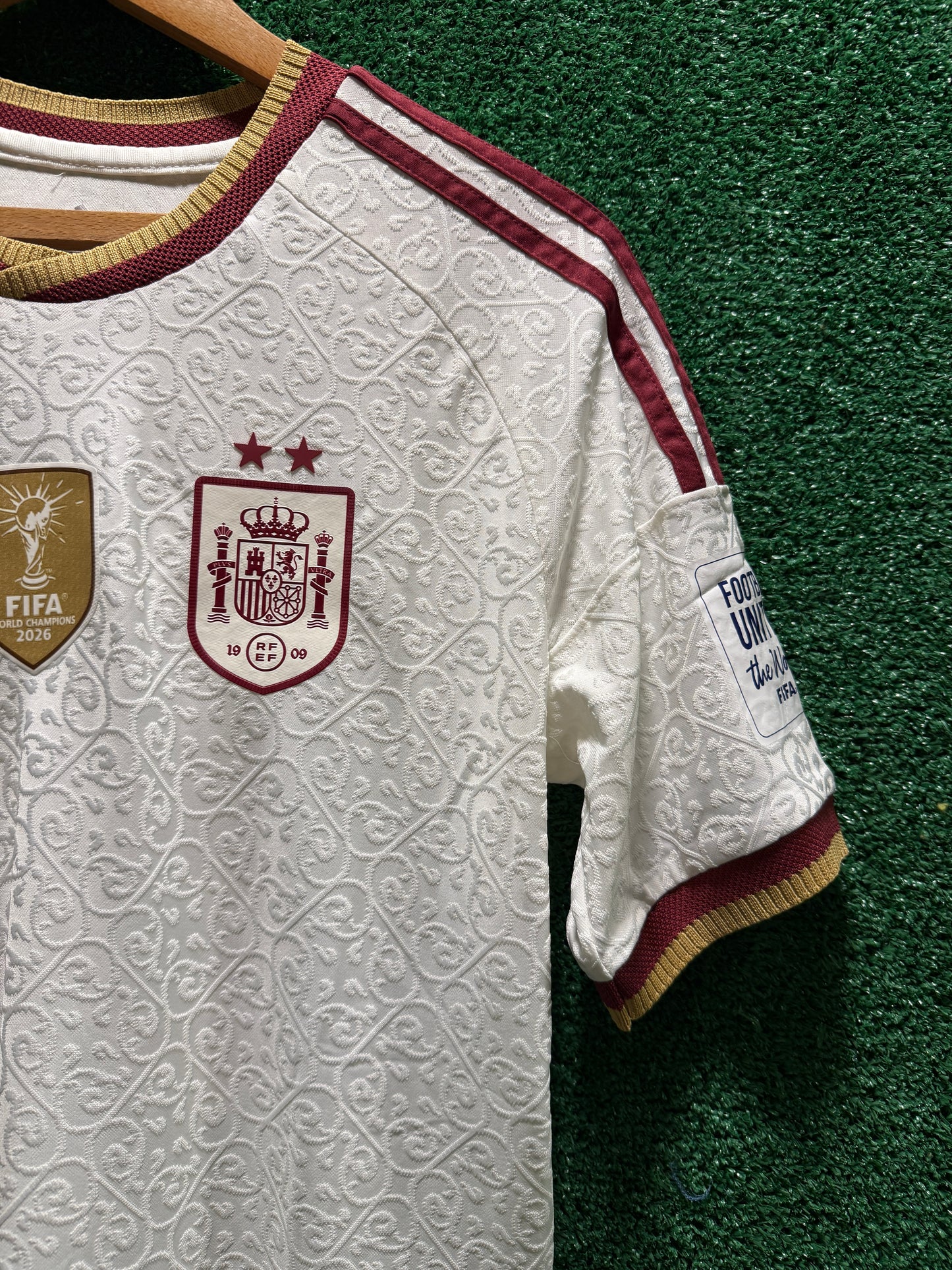 Spain Away Jersey 2026/27 - #19 Lamine Yamal Premium Version ( World Cup )