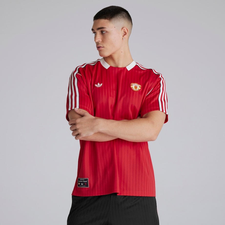 Manchester United Red Icons Jersey 2025/26 - Fan Version