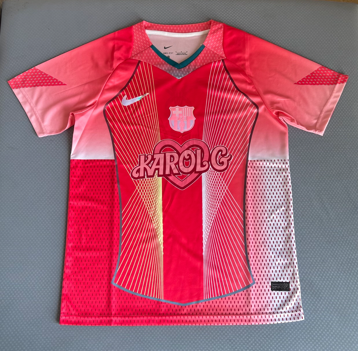 Barcelona Karol G Pink Jersey 2026/27 - Fan Version