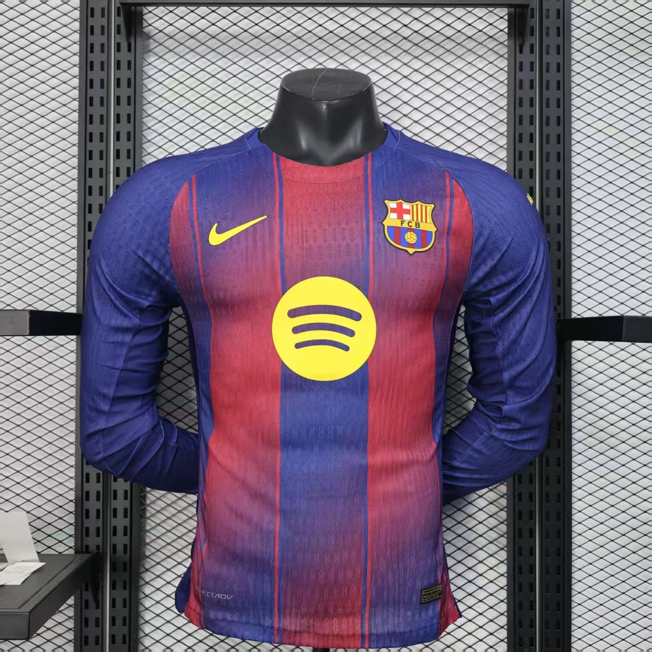 Barcelona Home Jersey 2025/26 - Player Verison ( Long Sleeve )