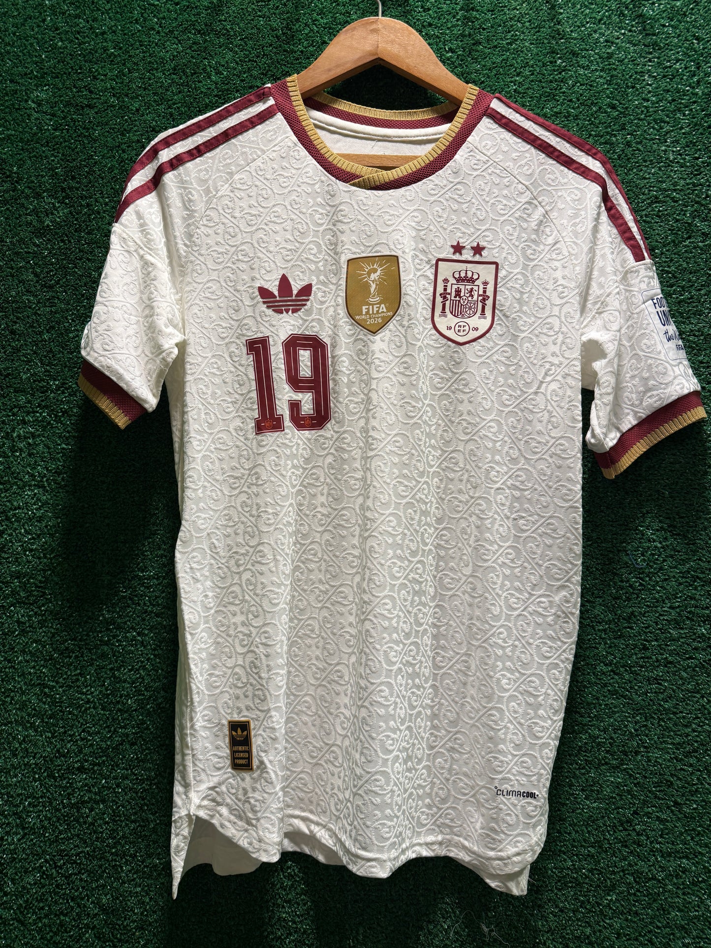 Spain Away Jersey 2026/27 - #19 Lamine Yamal Premium Version ( World Cup )