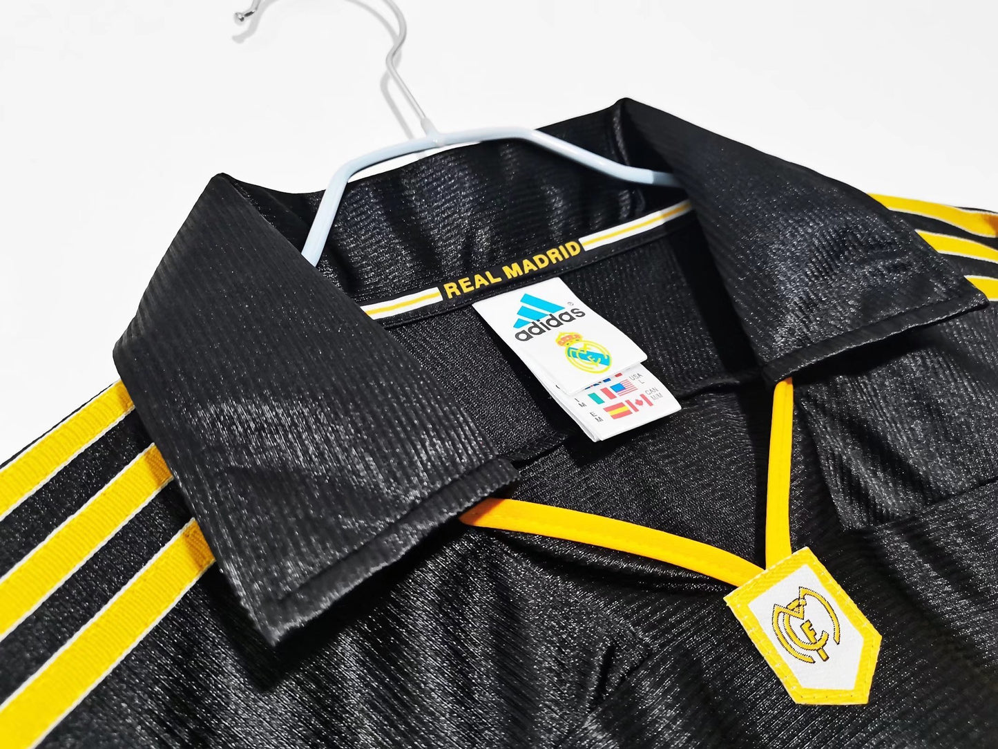 Real Madrid Away 1999/00 - Mirror Orginal Version