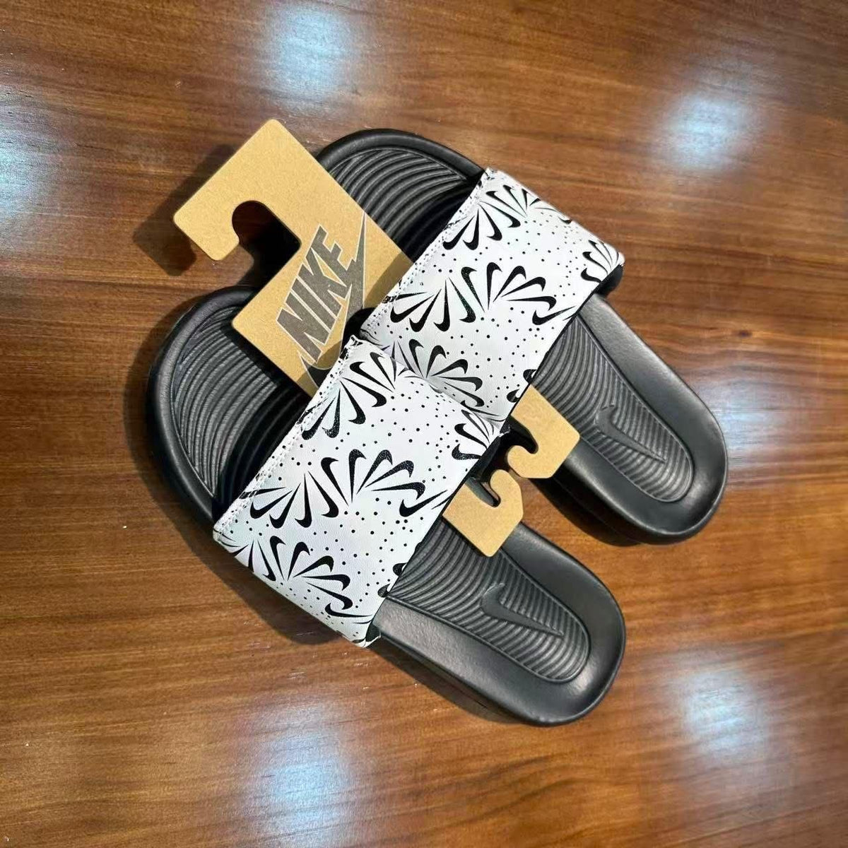 Nike Slipper - Mirror Original