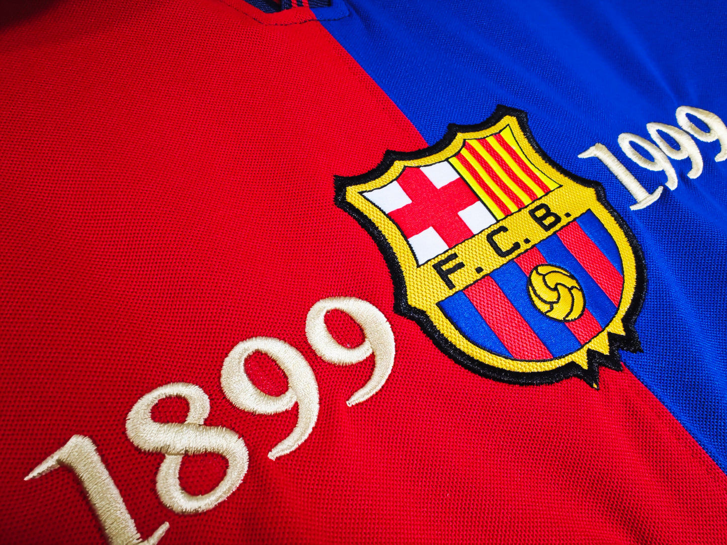 Barcelona 1999/00 - Mirror Original Version