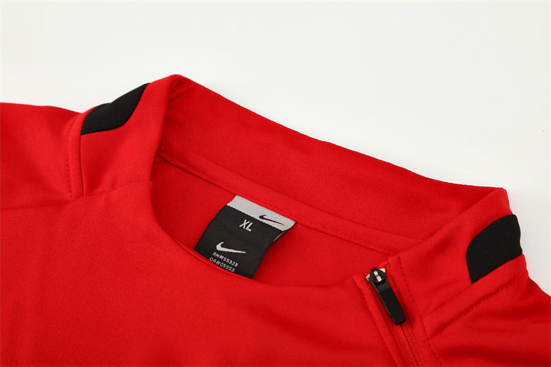 Manchester United 2002/03 Red Training Jacket