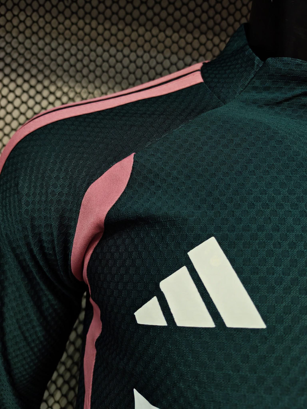 Real Madrid Green 2026/27 - Premium Version