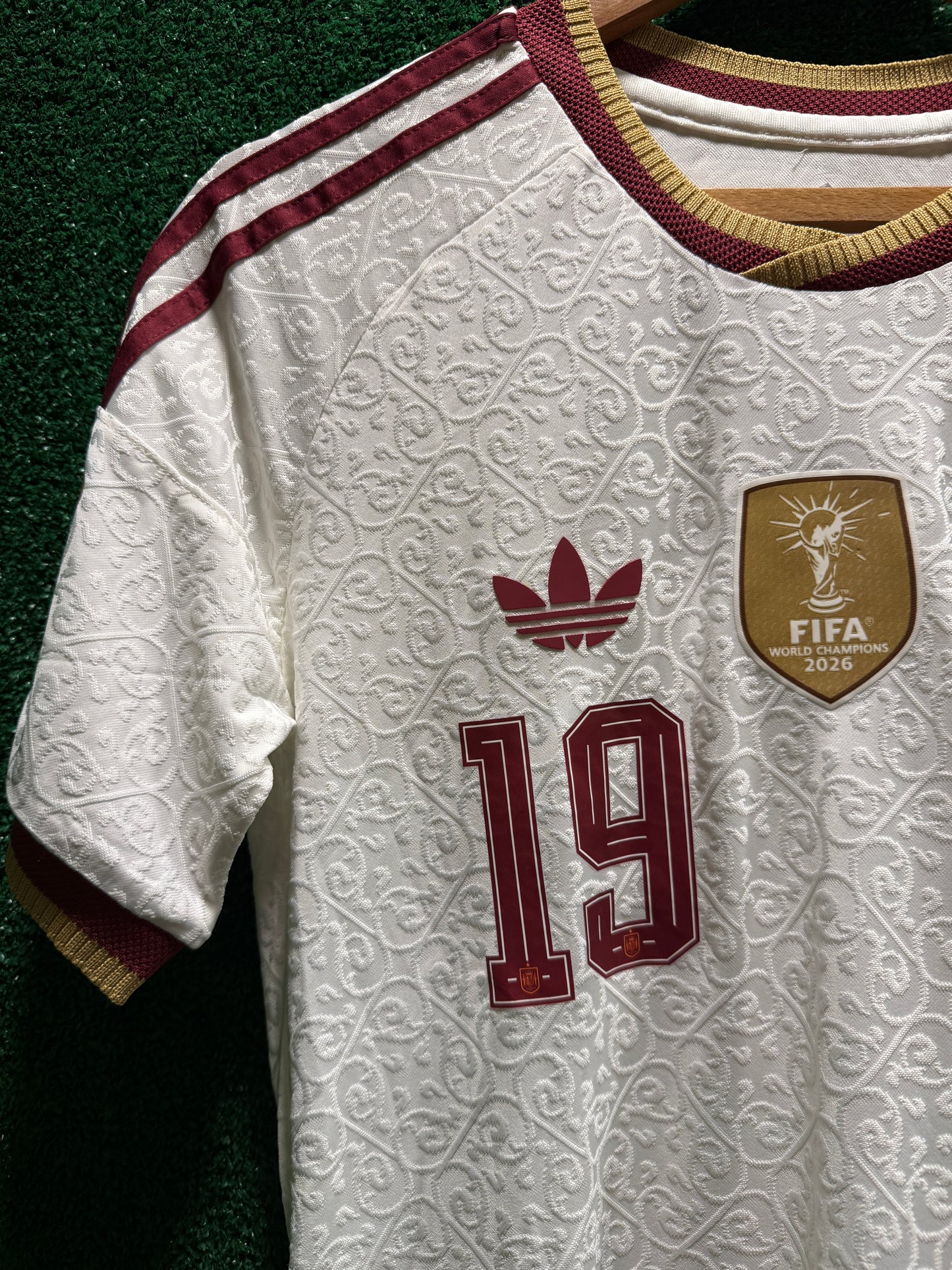 Spain Away Jersey 2026/27 - #19 Lamine Yamal Premium Version ( World Cup )