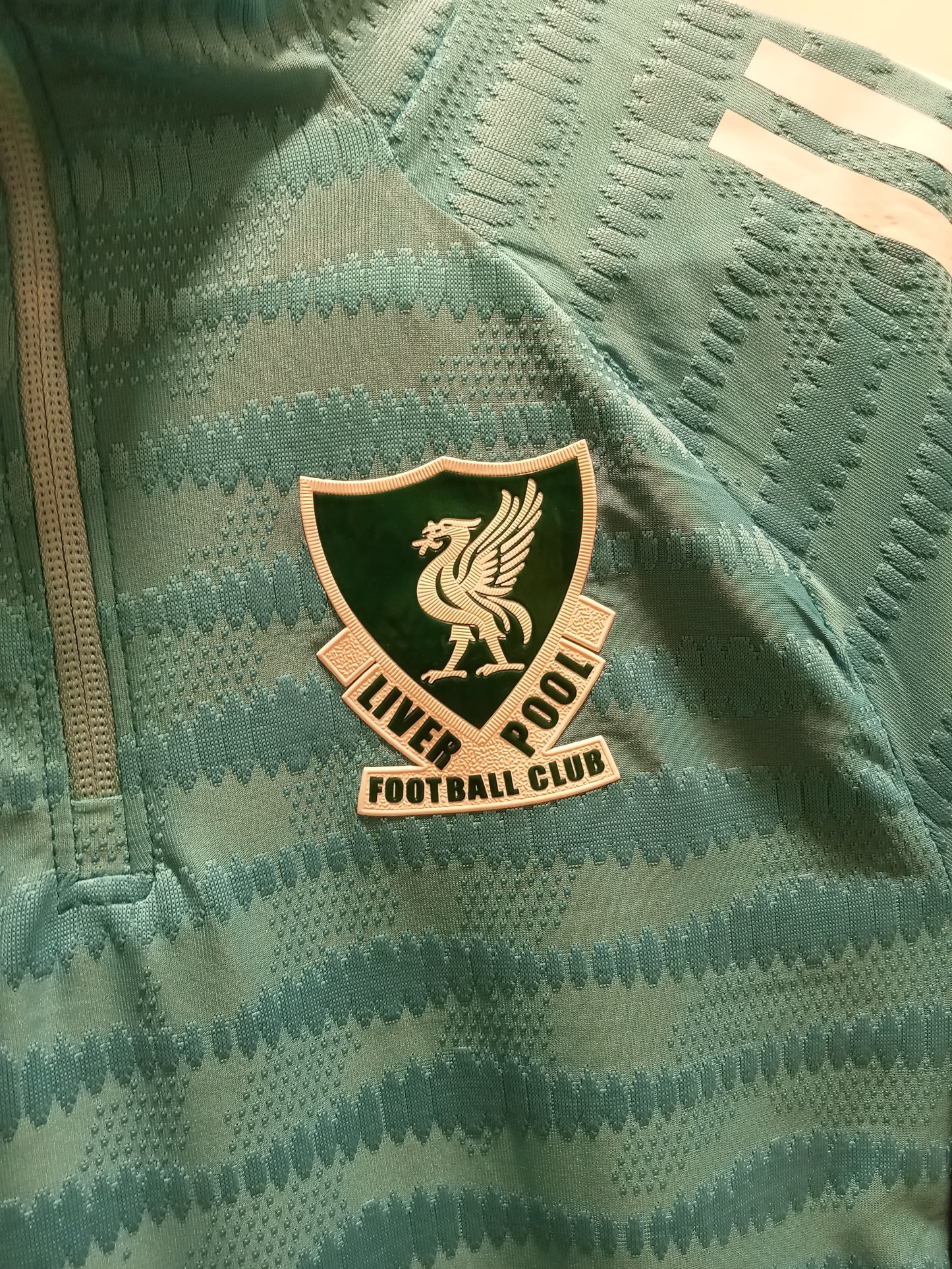 Liverpool Turquoise Track 2025/26 - Player Version