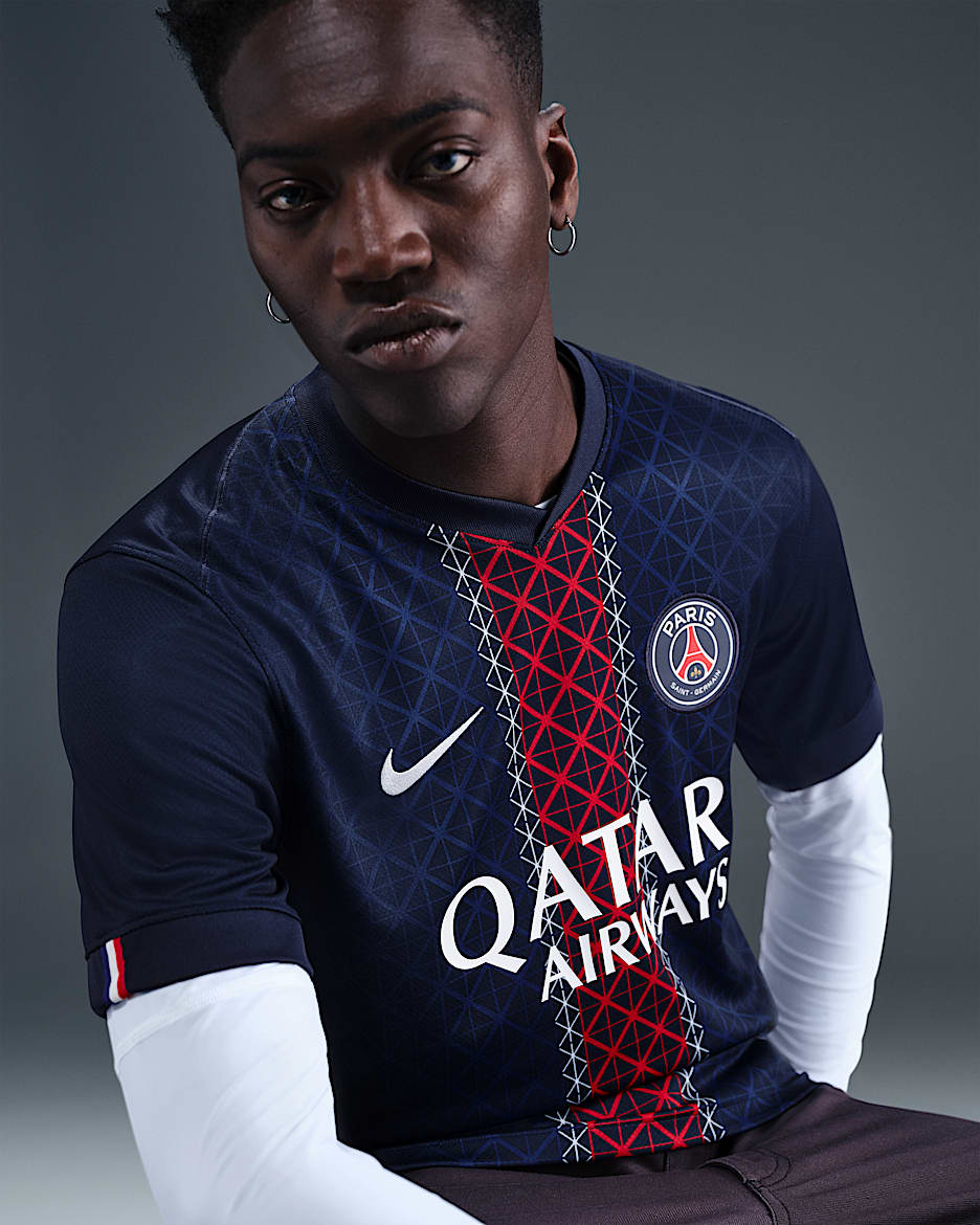 Paris Saint Germain Home Jersey 2025/26 - Fan Version