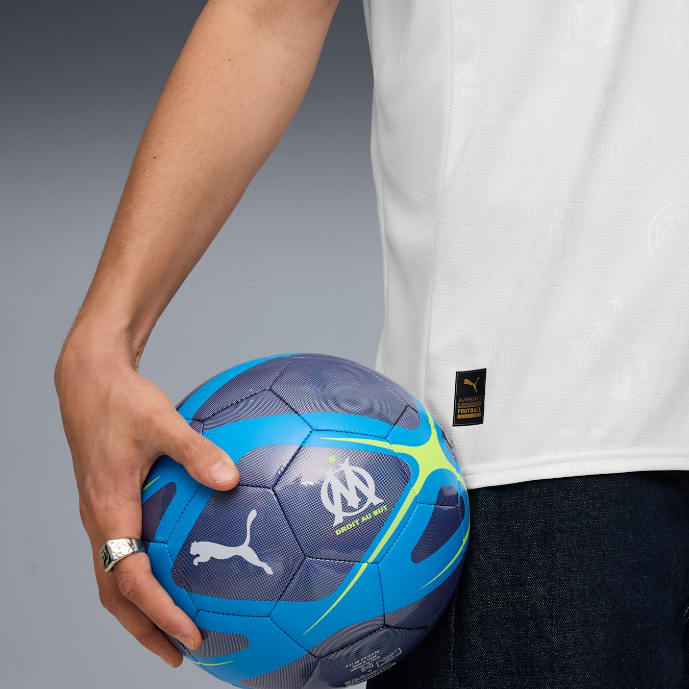 Marseille Home Jersey 2025/26 - Fan Version