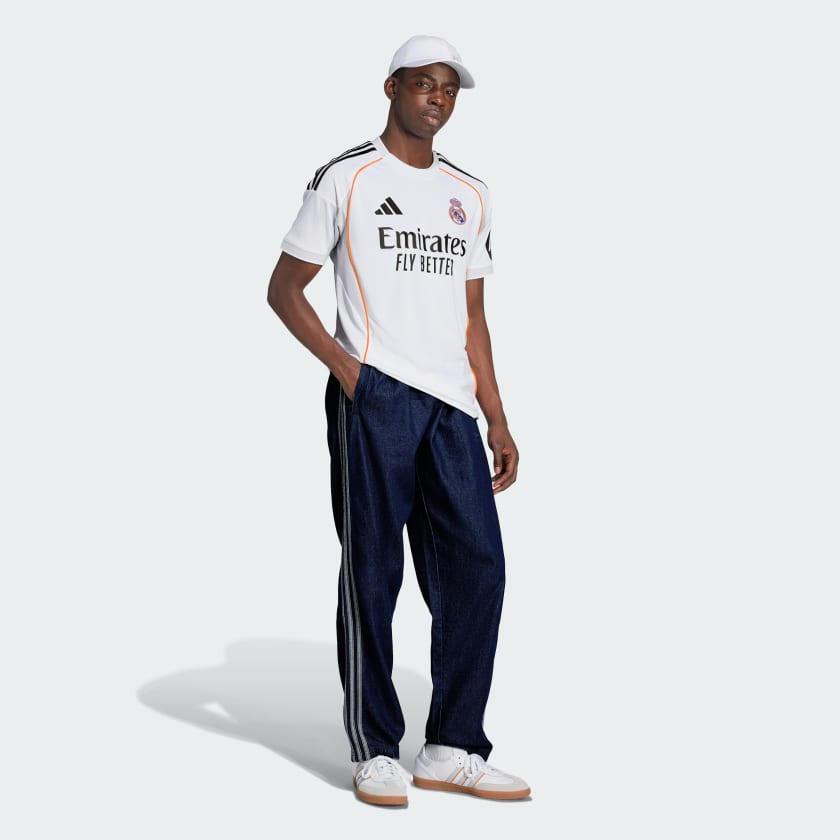 Real Madrid Home Jersey 2025/26 - Fan Version